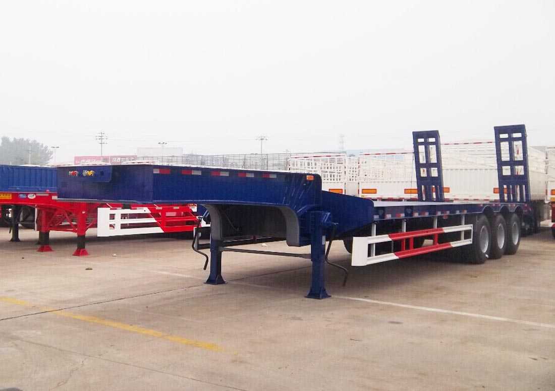 Low bed Semitrailer