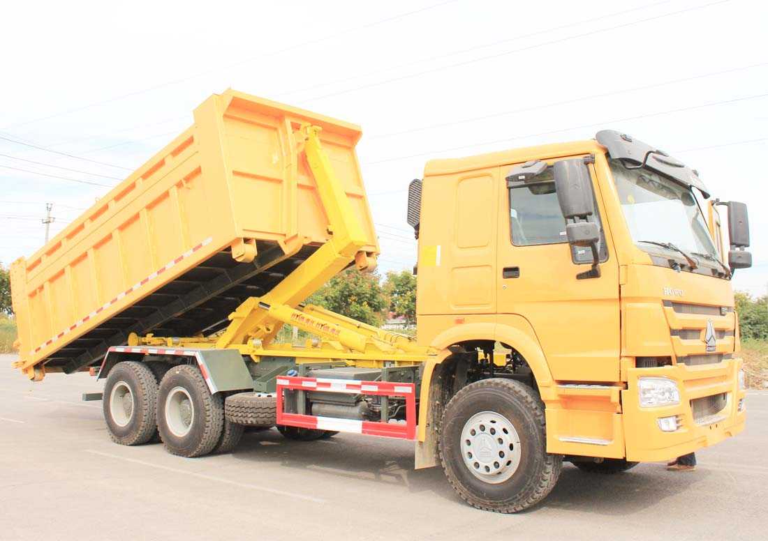 Howo Hook-lift Garbage Truck