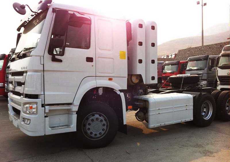 Howo Tractor Truck CNG