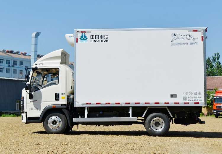 Howo 5 Ton Refrigerator Truck